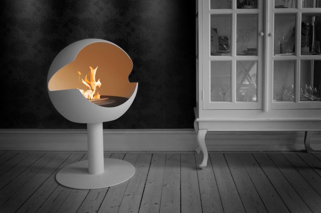 Globe Stellar Black High - Black - Ethanol fireplace